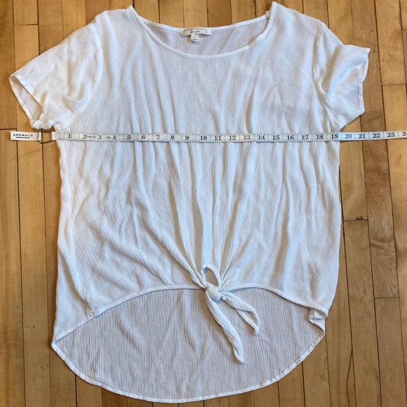 Final Touch Top - Picture 6 of 9